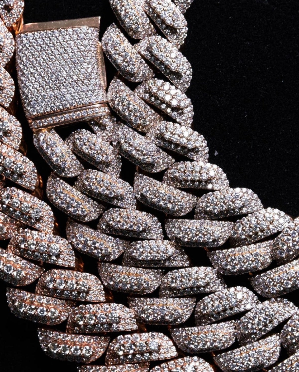 Cuban Chains Moissanite