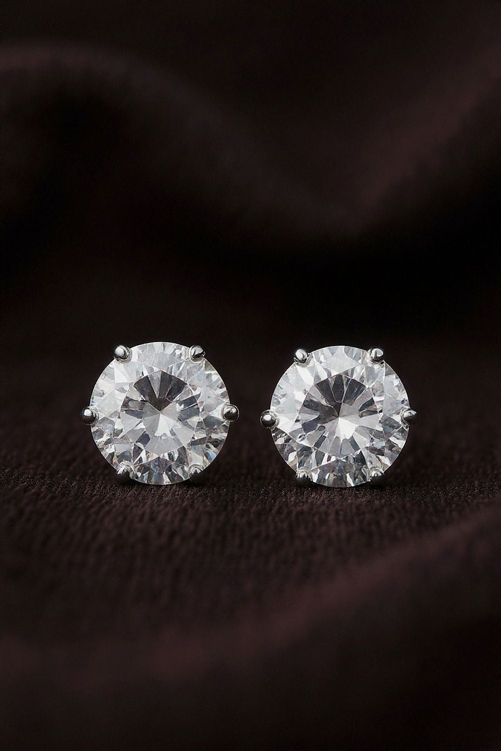 Earrings Moissanite